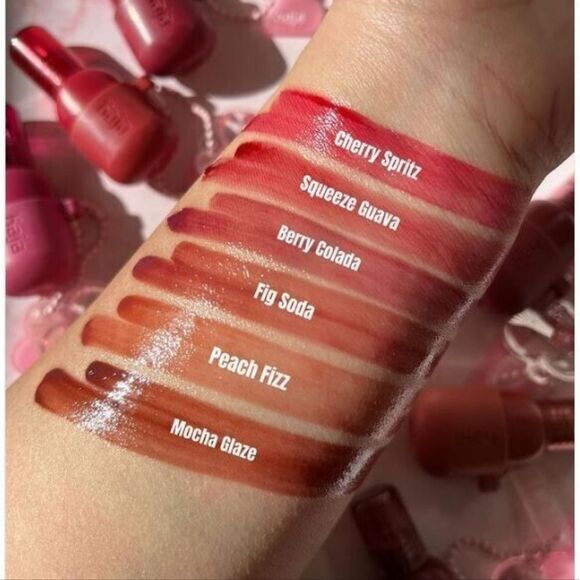 KAJA Jelly Charm Lip & Blush Stain with Keychain- Peach Fizz - Picture 6 of 13